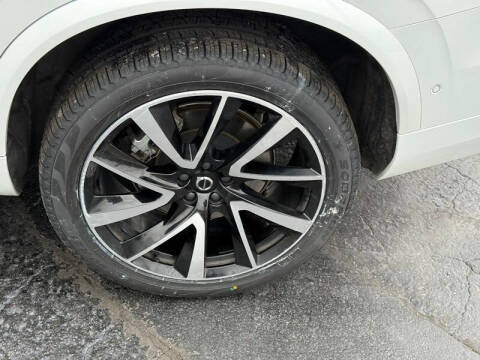 2023 Volvo XC90 B5 Plus Bright Theme