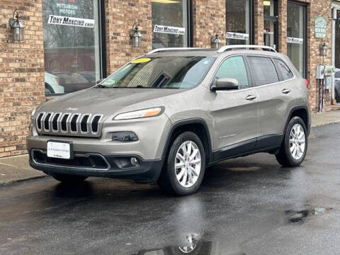 2017 Jeep Cherokee for sale at The King of Credit in Clifton Park NY