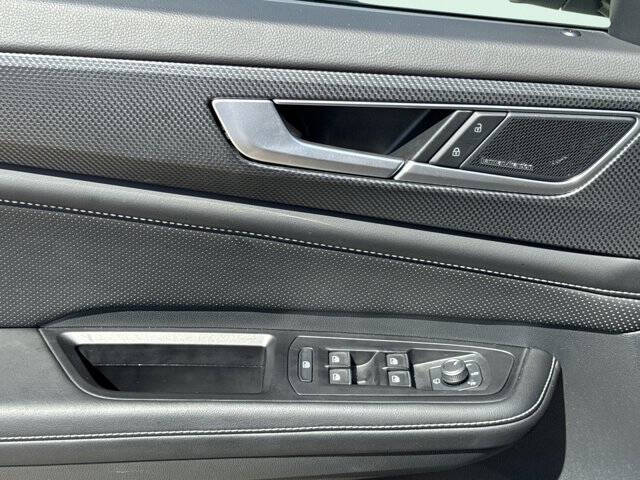 2024 Volkswagen Atlas Cross Sport SEL Premium R-Line 4Motion