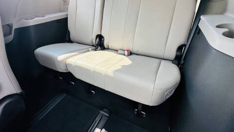 2015 Toyota Sienna Limited 7-Passenger