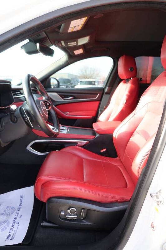 2021 Jaguar F-PACE P400 R-Dynamic S