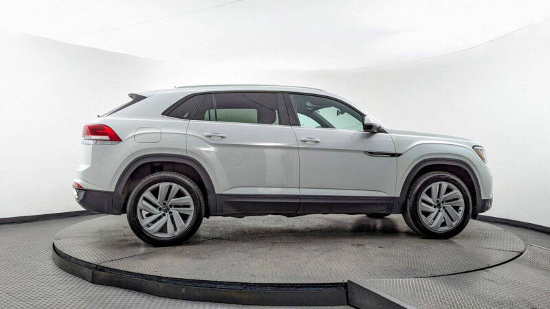 2023 Volkswagen Atlas Cross Sport SE