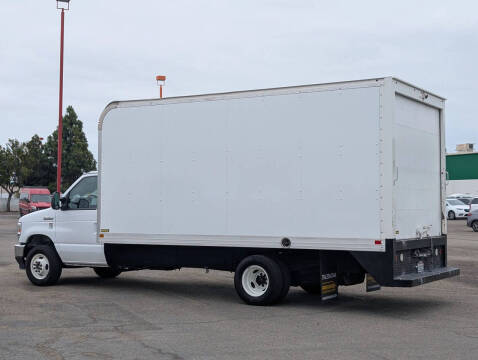 2024 Ford E-Series