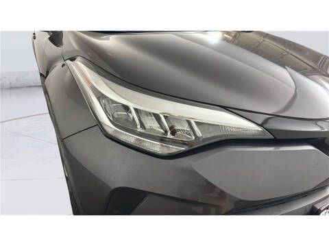 2021 Toyota C-HR XLE