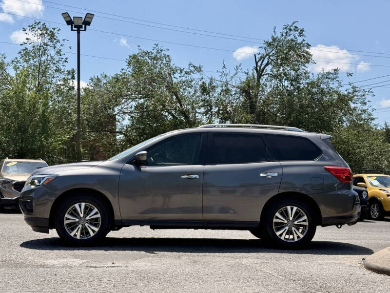 2019 Nissan Pathfinder S