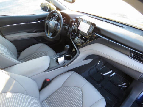 2022 Toyota Camry SE