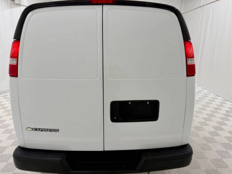 2021 Chevrolet Express 2500