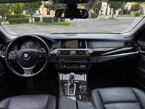 2016 BMW 5 Series 528i