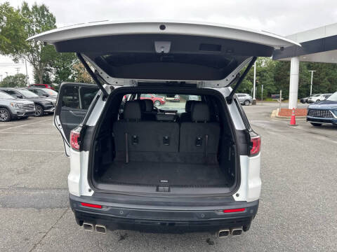 2024 GMC Acadia AT4