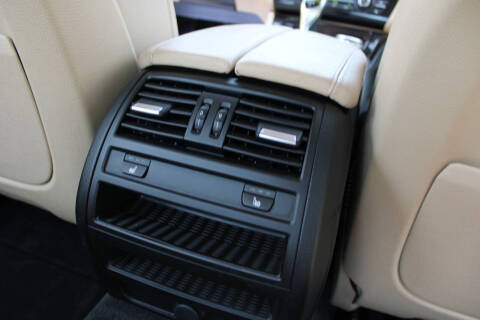 2016 BMW 5 Series 528i