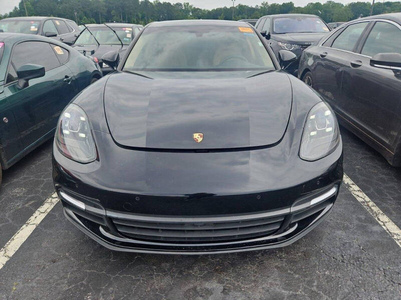 2017 Porsche Panamera 4