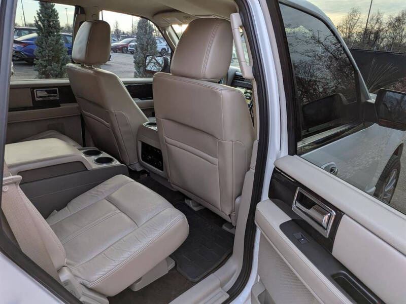 2016 Lincoln Navigator Select