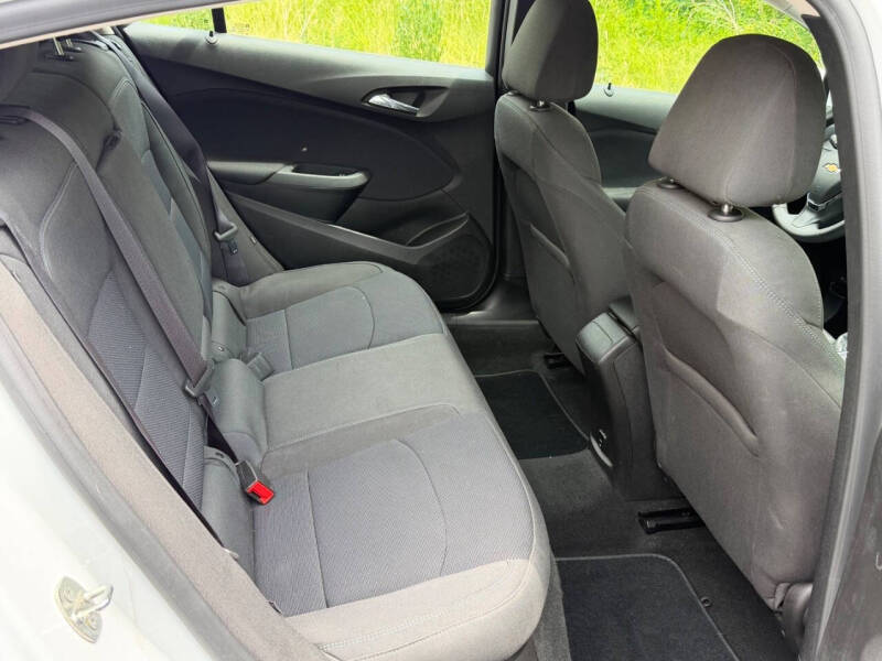 2017 Chevrolet Cruze LT Auto