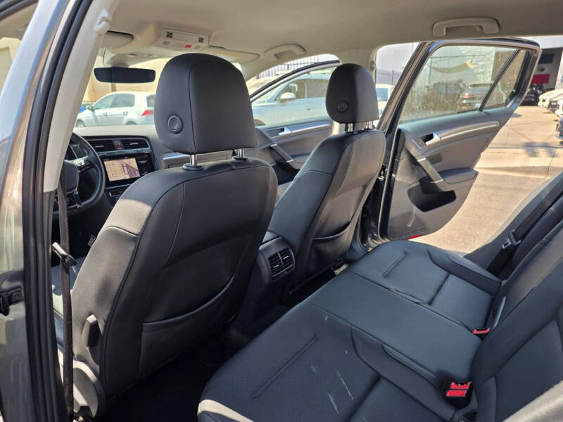 2018 Volkswagen e-Golf SEL Premium