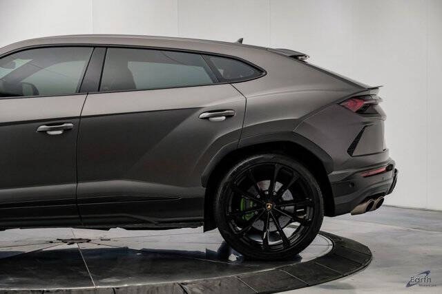 2022 Lamborghini Urus