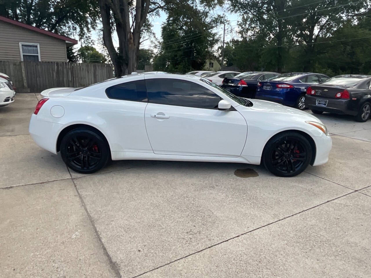 2009 INFINITI G37 Coupe for sale at Auto Connection in Waterloo, IA