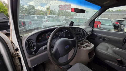 2002 Ford E-Series