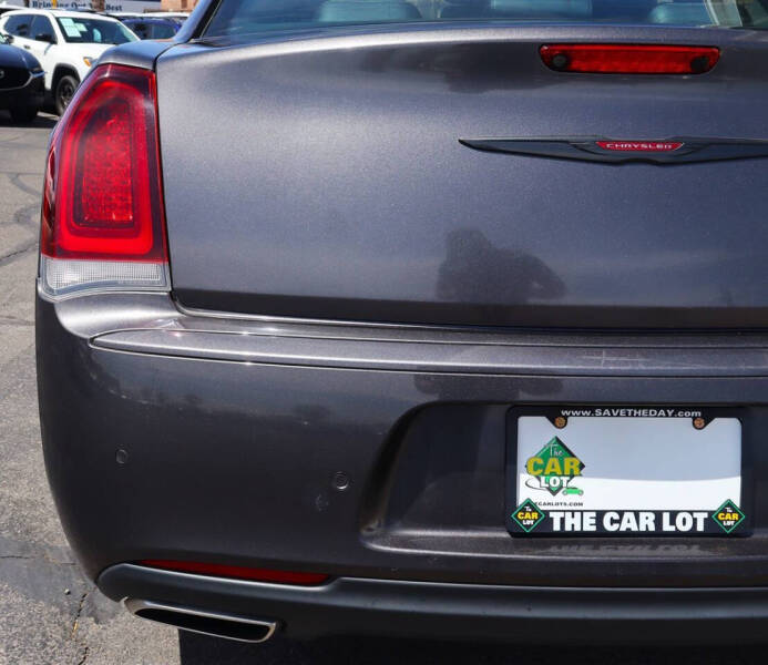 2022 Chrysler 300 S V6