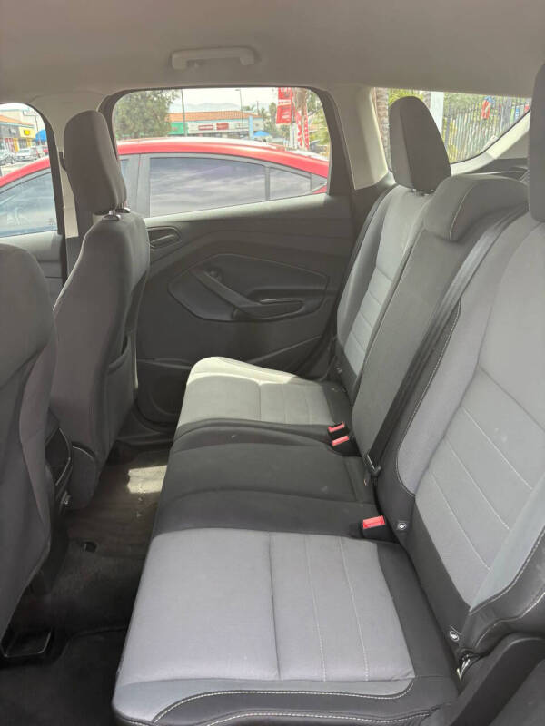 2019 Ford Escape S