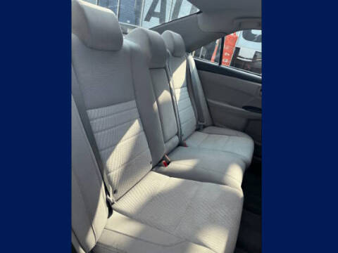 2016 Toyota Camry LE