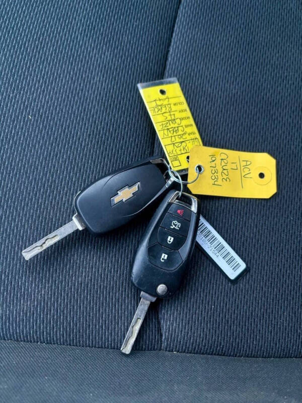 2017 Chevrolet Cruze LS Auto