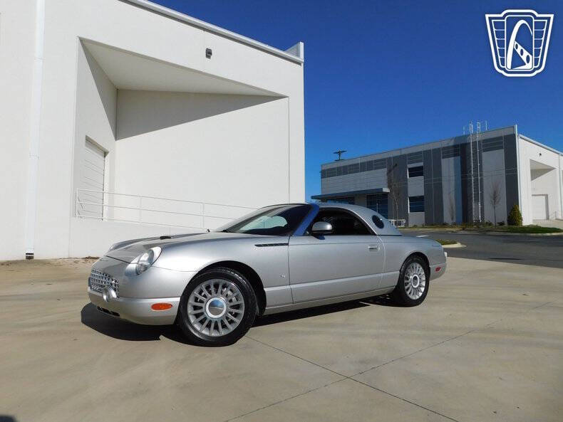 2004 Ford Thunderbird Deluxe