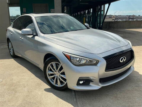 2015 Infiniti Q50