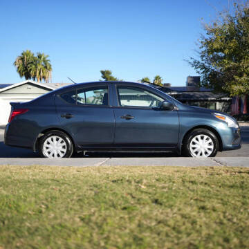 2017 Nissan Versa 1.6 S
