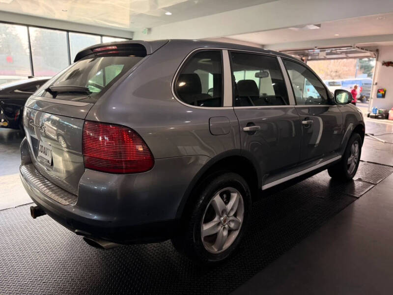 2004 Porsche Cayenne S