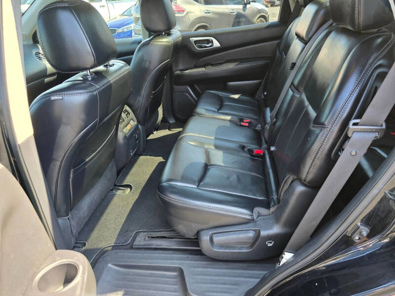 2017 Nissan Pathfinder