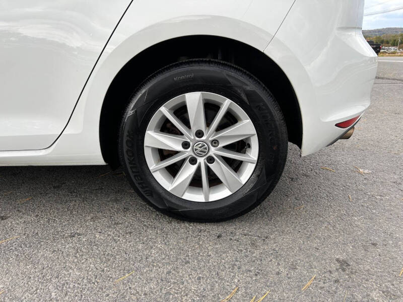 2016 Volkswagen Golf TSI S