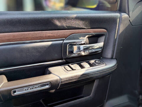 2017 RAM 3500 Laramie