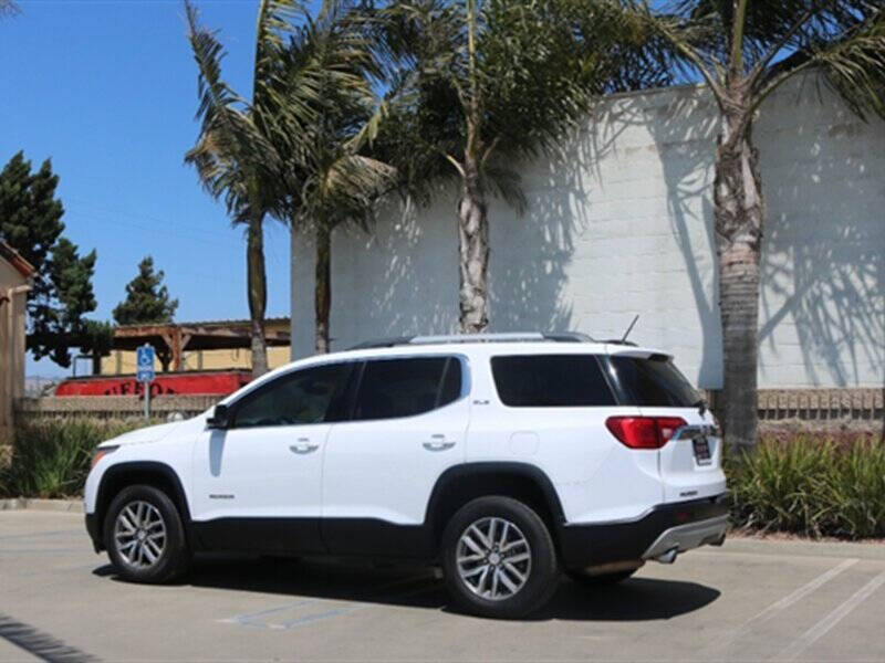 2017 GMC Acadia SLE-2