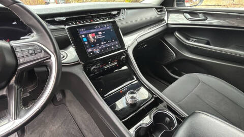 2021 Jeep Grand Cherokee L Laredo