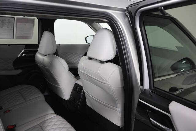 2024 Mitsubishi Outlander SEL