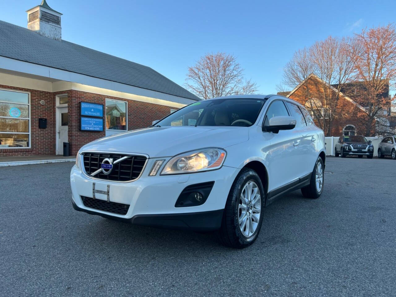 2010 Volvo XC60 for sale at Kinsman Auto Sales in North Andover, MA