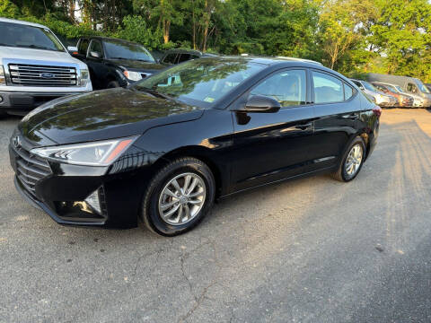 2019 Hyundai Elantra for sale at Lake Ridge Auto Sales in Woodbridge VA