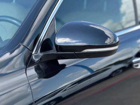 2017 Kia Cadenza Premium