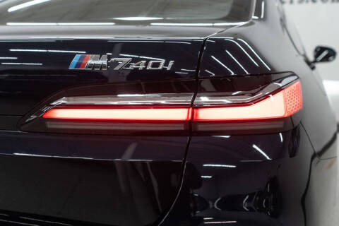 2025 BMW 7 Series 740i xDrive
