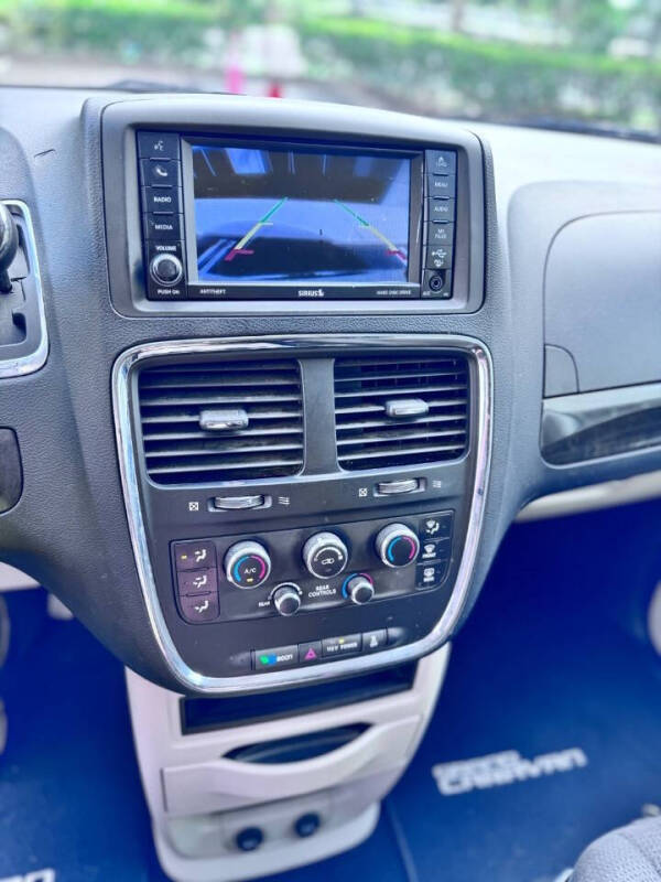 2013 Dodge Grand Caravan SE