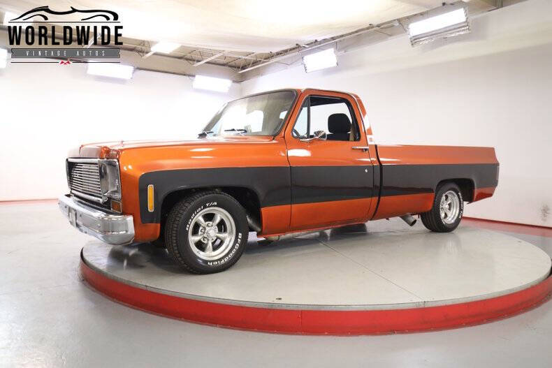 1976 GMC Sierra Grande （チェイス750台限定） M2 Machines 1976 GMC Sierra Grande 15 Custom 1/64 CHASE