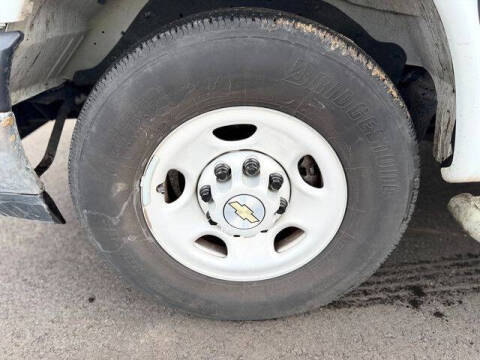 2024 Chevrolet Express 2500