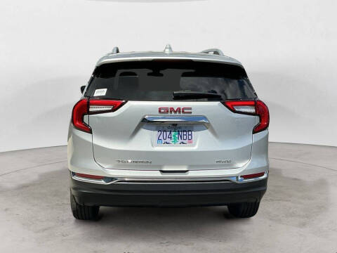 2022 GMC Terrain SLT