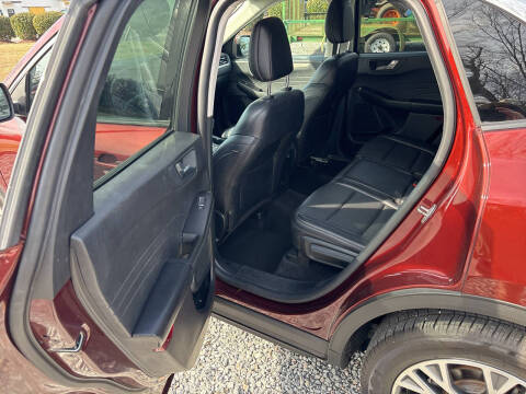 2021 Ford Escape SEL