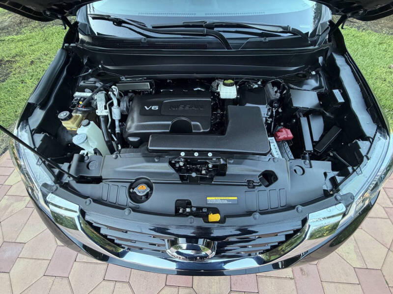 2020 Nissan Pathfinder SV