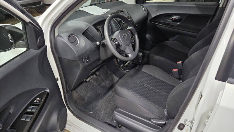 2009 Scion xD Base photo 31