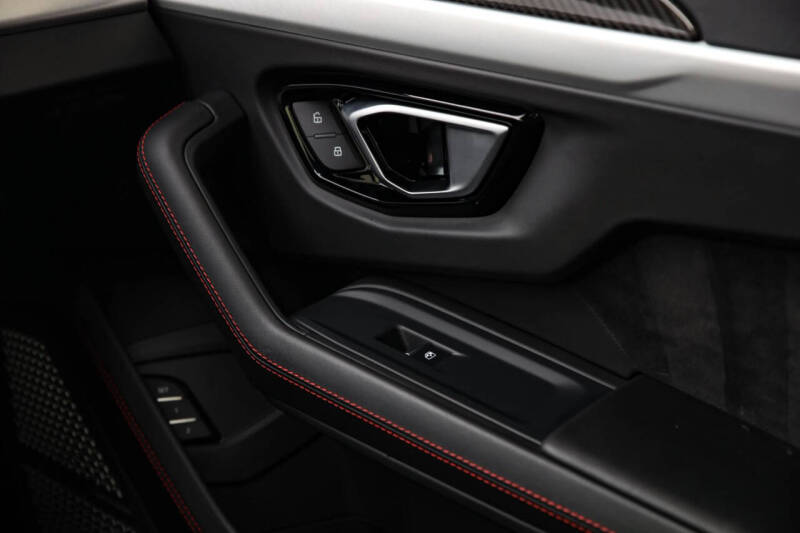 2020 Lamborghini Urus