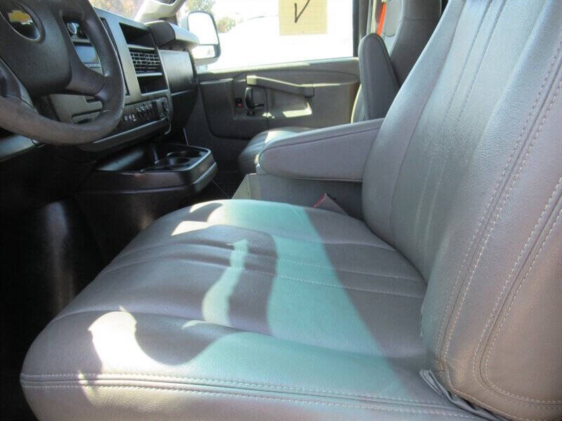 2017 Chevrolet Express 2500