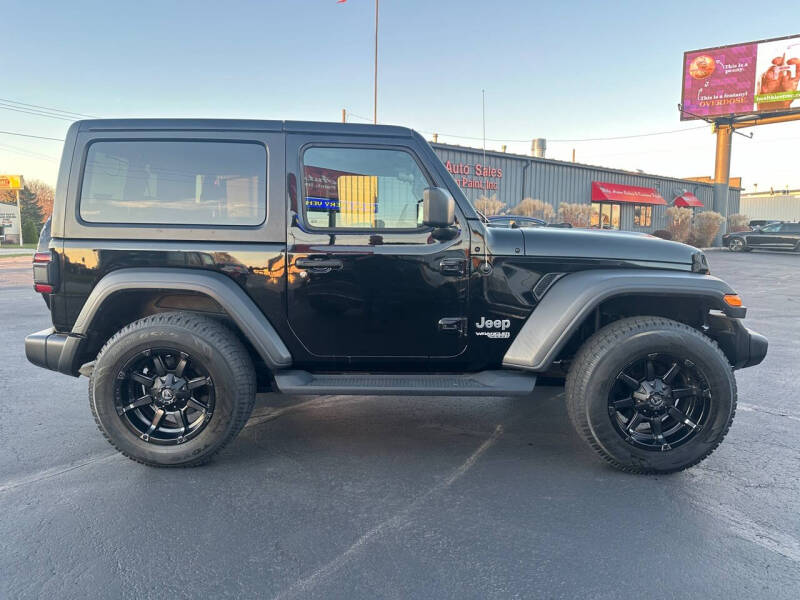 2018 Jeep All-New Wrangler Sport S photo 2