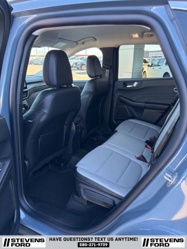 2026 Ford Escape Platinum